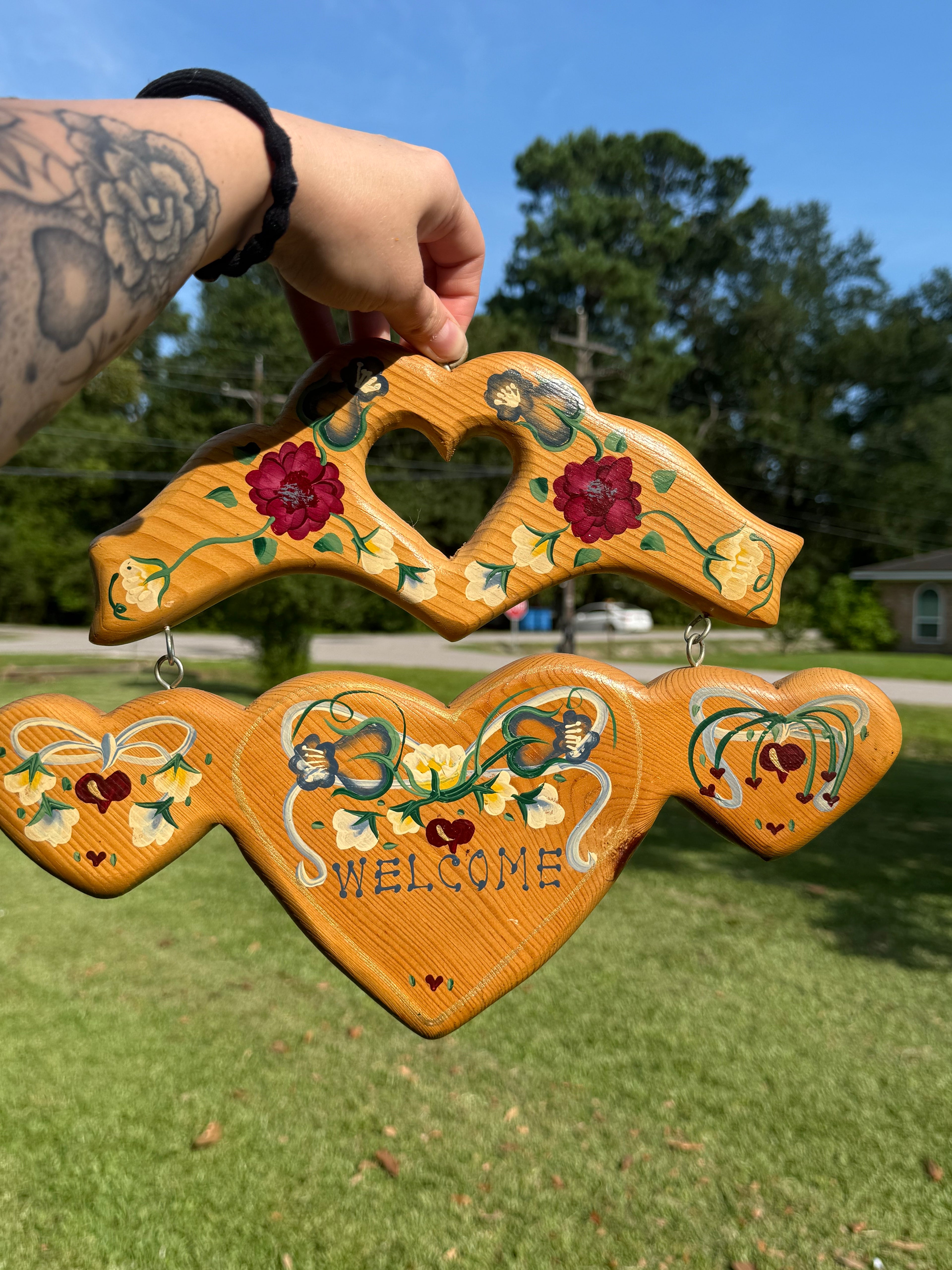 Painted Heart Shaped Welcome Sign
