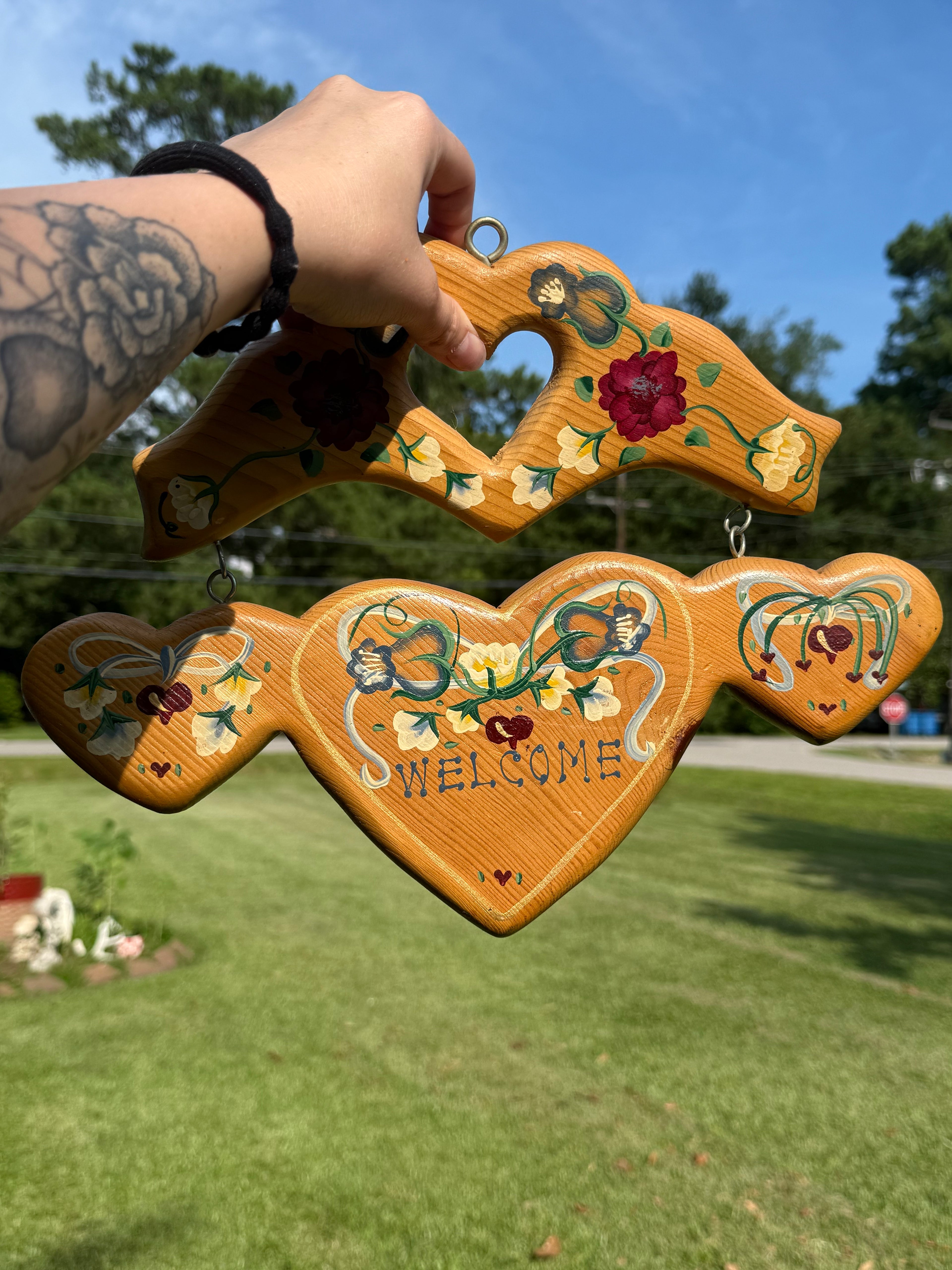 Painted Heart Shaped Welcome Sign